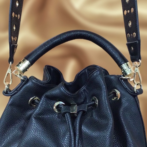 Dream Control Drawstring, Grommeted Shoulder Bag/Handbag, Black - Picture 8 of 13